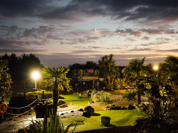 Moonlight Golf