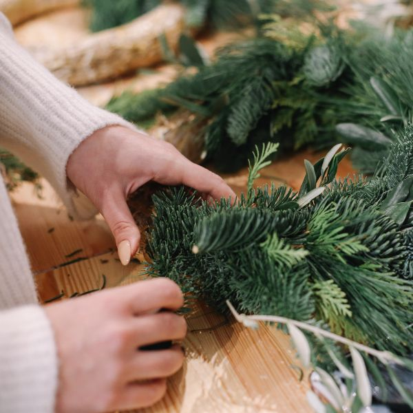 Buy Christmas Wreath Making Tickets online Hogshaw Farm