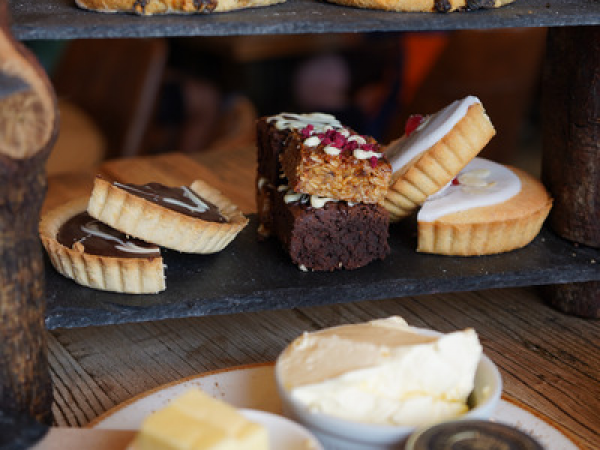 Valentines Day Couple's Afternoon Tea & Cave Visit Experience