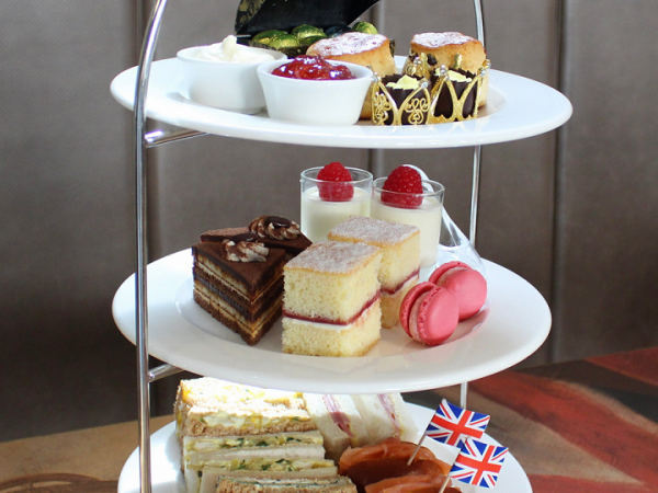 Wartime Watch | Secret Dome Tour with 100 Years of Film Afternoon Tea