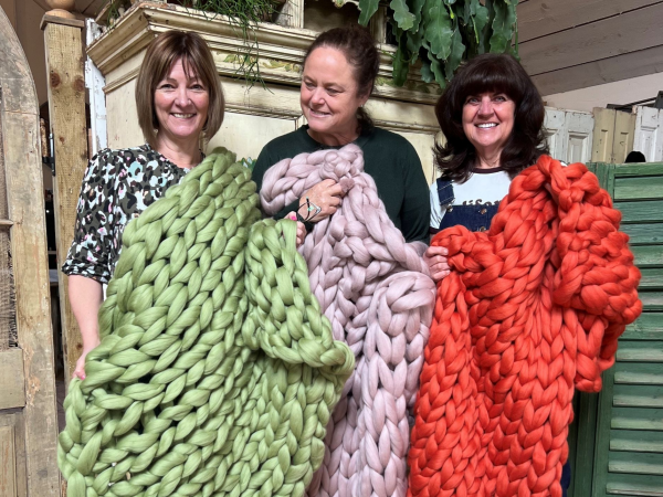 Arm Knitting Merino Wool Blanket Workshop at Barton Grange