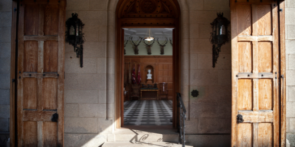 Interior Castle Tour