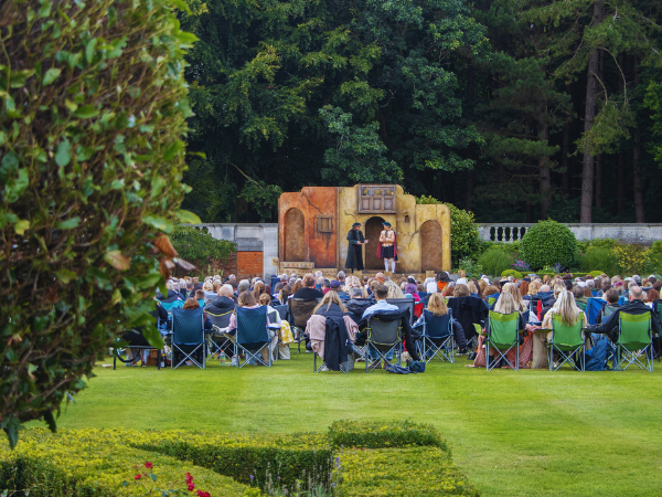 Shakespeare's Othello & Luxury Overnight Stay