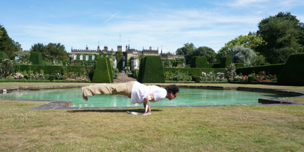 renishaw hall christmas tours