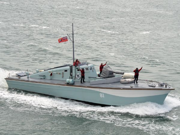 Motor Gun Boat 81 - Cowes Powerboat Festival - High Speed Ride