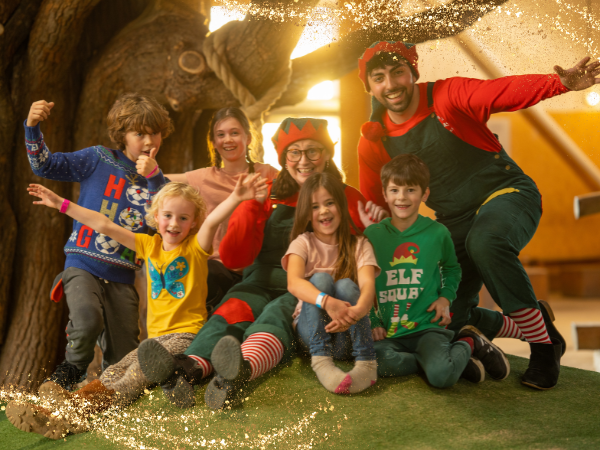 ✨Festive Friday✨