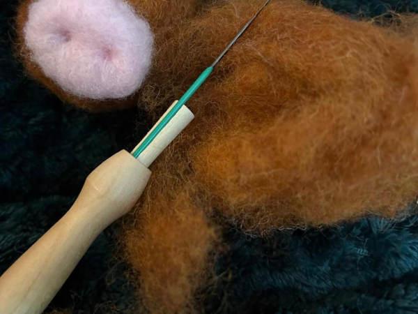 Make a Felt Highland Cow with Fox and Felt