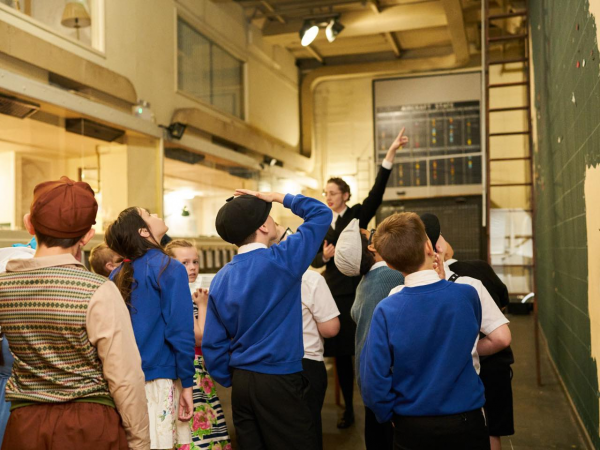 Youth Tour - ideal for cadets, students and foreign group tours