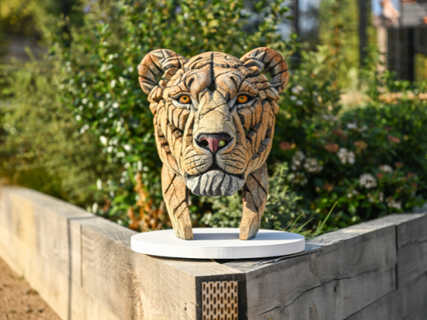 Yuna Edge Sculpture