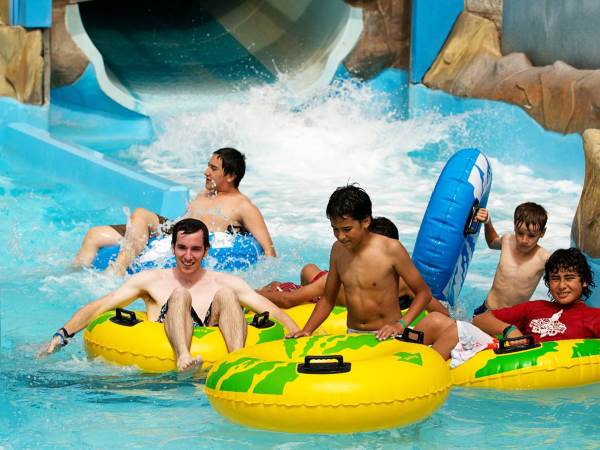 Splashdown Poole (Dorset) Admissions
