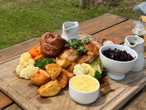 Sunday Roast Sharing Board at La Mare