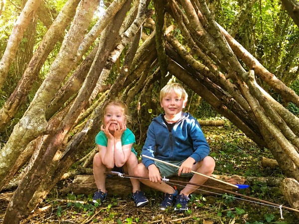 NEW Den Building