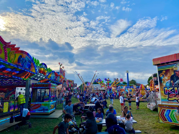 Roses Fun Fair Hayes MONDAY, TUESDAY, WEDNESDAY, THURSDAY, SATURDAY, SUNDAY