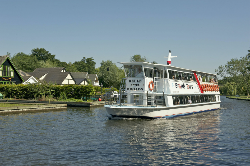 broads tours belle of the broads