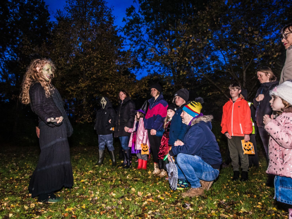 Halloween Ghost Walks: Great Linford Manor Park