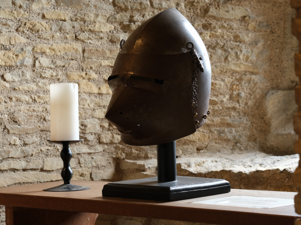 Longthorpe Tower Immersive History Event: Dressing for Battle and Court