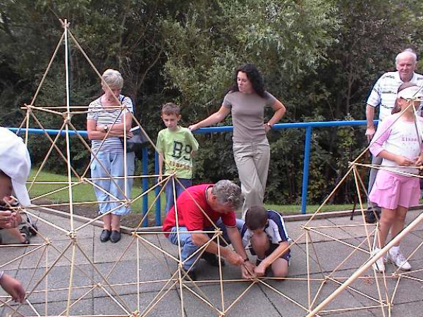 Towering Tetrahedrons (W)