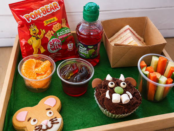 CHILDREN'S THEMED AFTERNOON TEA TRAY