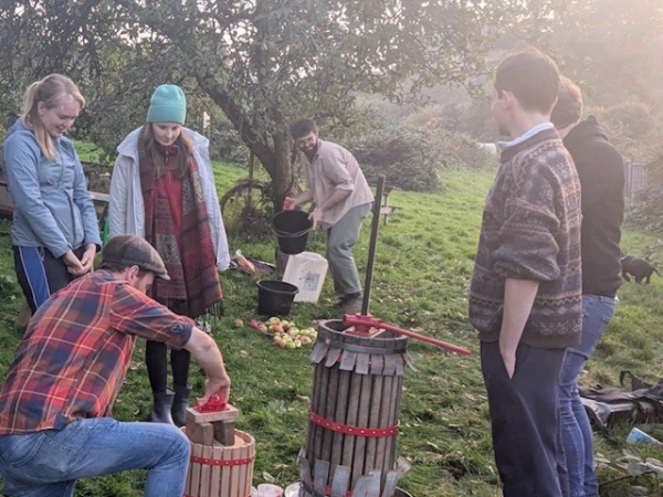 A Cauldron Cuppa of Autumnal Apples