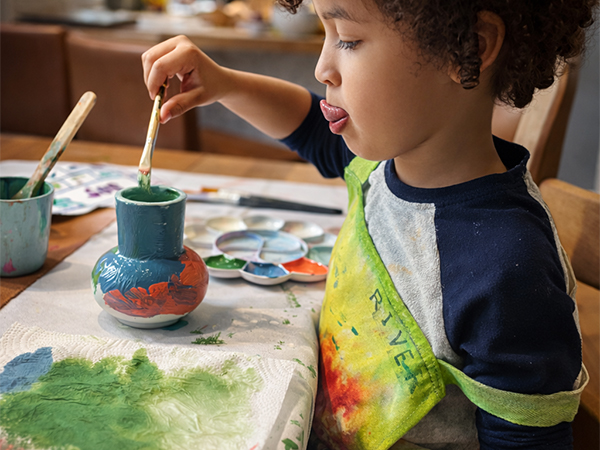 Toddler Makes Workshop - Vase Painting