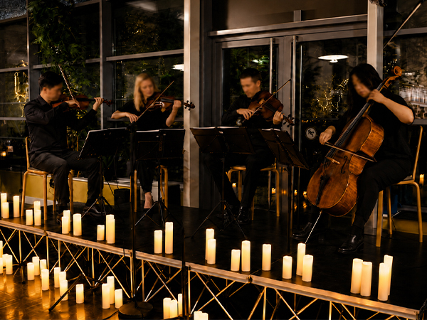Wonderwall by Candlelight