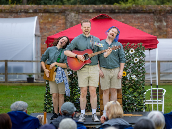 Family Workshop with 440 Theatre