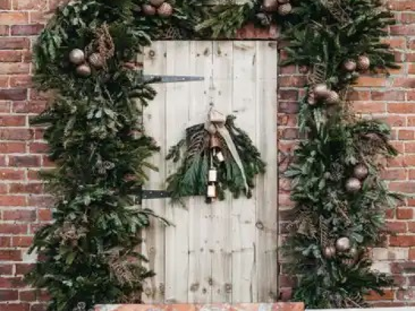 Luxury Christmas Garlands with Periwinkle Barn
