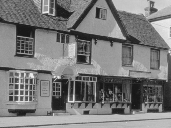 26th June: A Petersfield View: Flora Twort and Stanley Spencer Walk