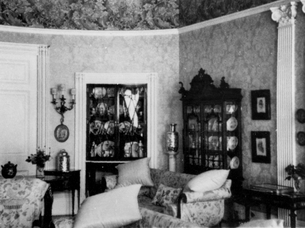 Behind the doors of Upton House by candlelight: Guided House tour