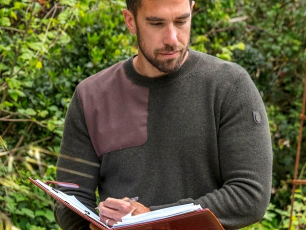 Authors In Conversation: ‘The Weekend Gardener’ Henry Agg 