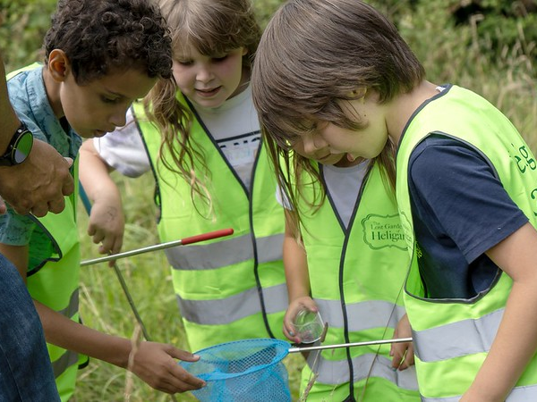Heligan Rangers: Bug hunting and soil science