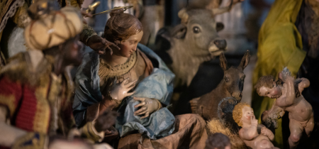 Hand-Crafted Masterpieces: The Tradition of Large-Scale Nativity Scenes in Spanish Naples