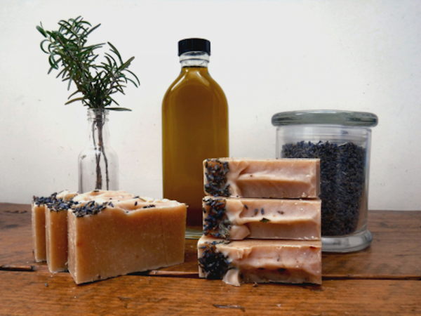 Honey & Beeswax: Super Natural Formulations