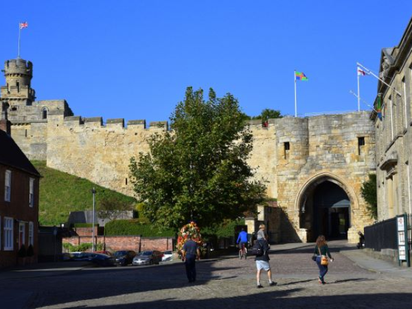 Castle Saver Ticket with Grounds Tour (Includes the Medieval Wall Walk)