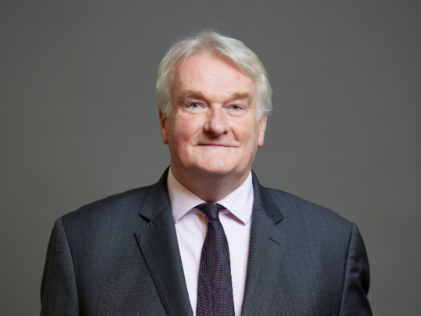 Lions Under the Throne or Enemies of the People? Judges in Britain Today