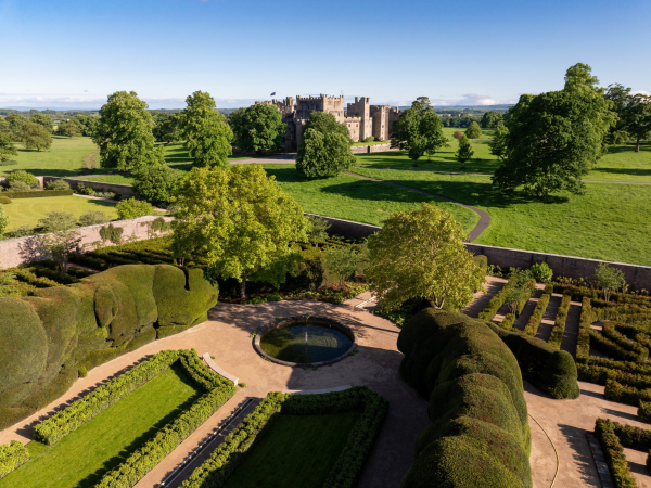 Deer Park and Gardens