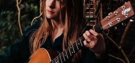 22 March: Live Music - Amy Goddard