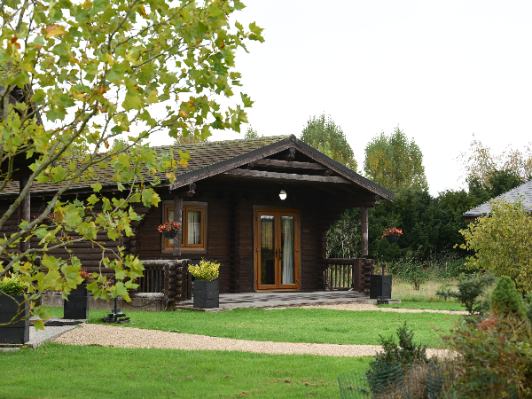 Snow Leopard Lodge (2 person)