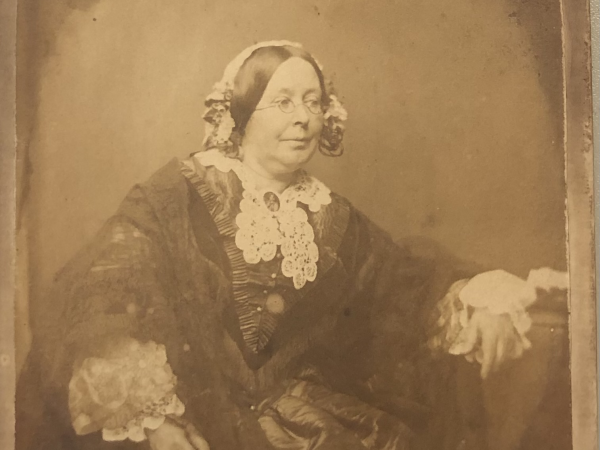Free Zoom: The Nottinghamshire Nightingales