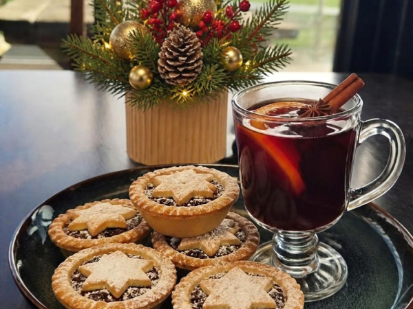 Mince Pies, Mulled Wine & Military Aviation