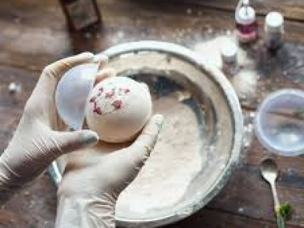 Bath Bomb making with Skincarebootique