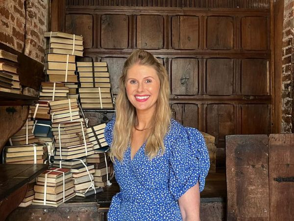 Dr Nicola Tallis - Elizabeth’s Rival: The Tumultuous Tale of Lettice Knollys, Countess of Leicester - Fri 24th July - 11.00am