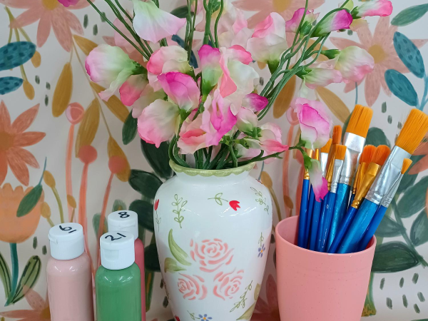 Floral Vase Paint-Along at Yarnton Potting Shed Studio