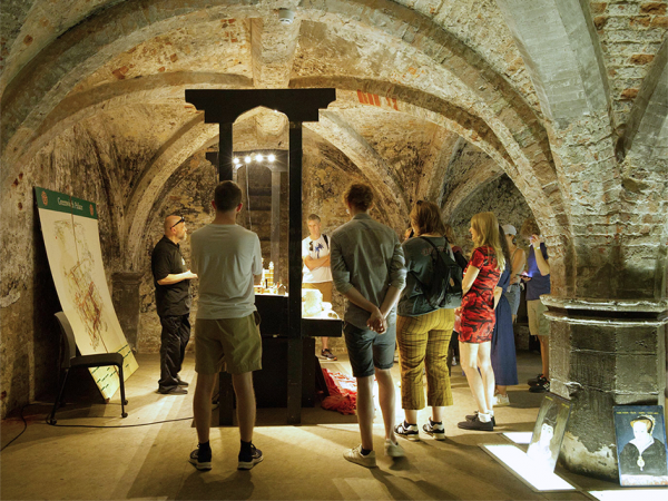 Open House: BSL-led tour of the Jacobean Undercroft