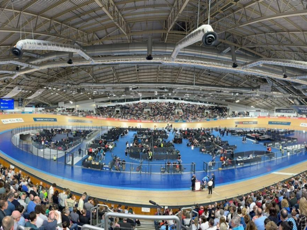 Velodrome Flying Lap