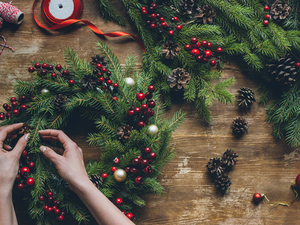 Christmas Wreath Making at Huntingdon