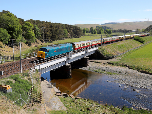 Saturday 19 September: The Highland Peak with 45118 'The Royal Artilleryman'