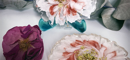 Floral Art Workshop working with vegan non-toxic resin with Emma of Nature’s Inspiration