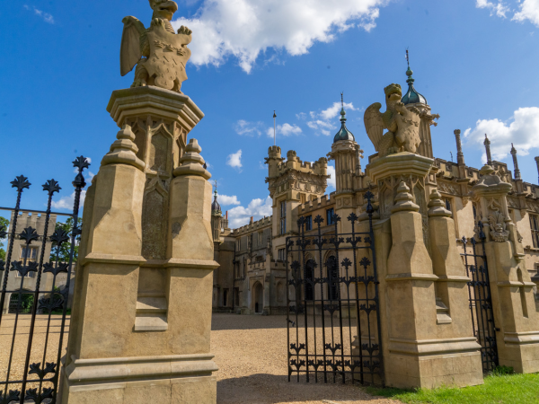 House, Gardens & Park - Summer Saving (25th June - 1st September)