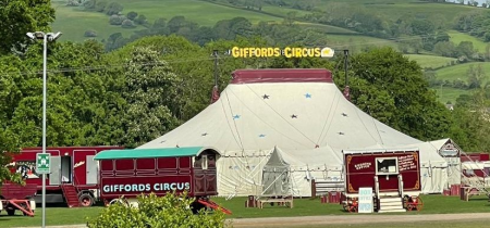 2024 Giffords Circus Tickets - Sudeley Castle, Winchcombe 10th May - 20th May